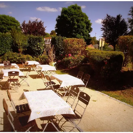 Premiere Classe Chantilly Sud Luzarches Hotel *